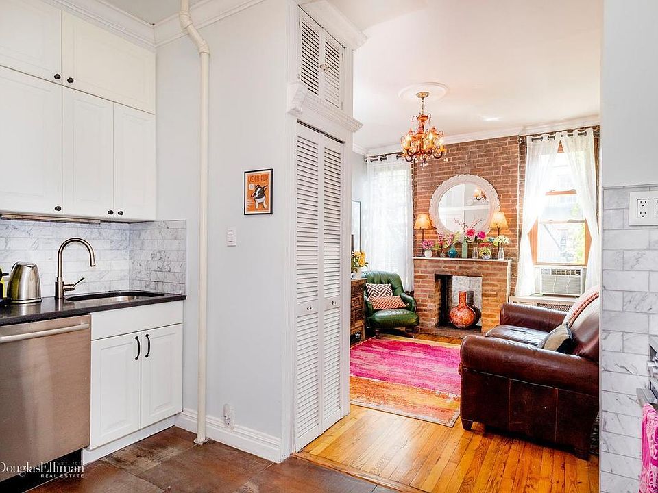1st image of 404 W 48th St APT 2C