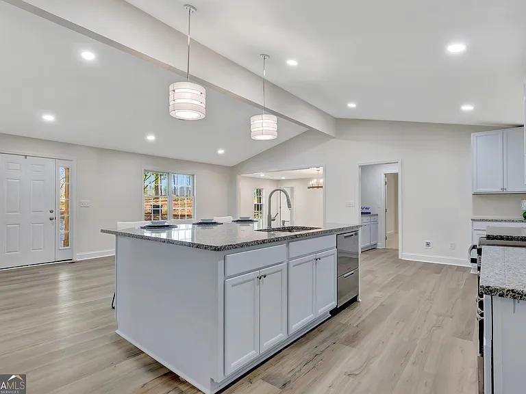 140 Mary Freeman Rd — Photo 16
