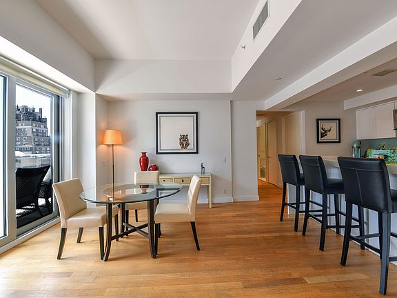 5th image of 14 W 14th St APT 8B