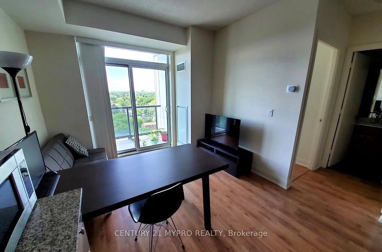 68 Canterbury Pl — Photo 3