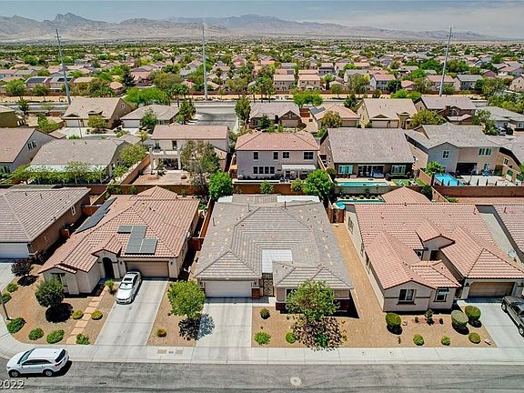 3rd image of 8217 Dragonfly Bush Ct