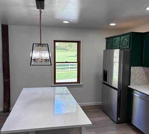 5th image of 1419 Glencoe Rd