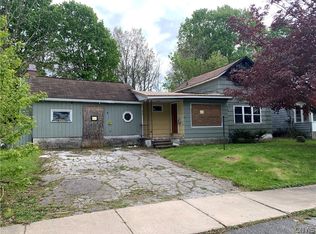 610 Rochester St, Fulton, NY 13069