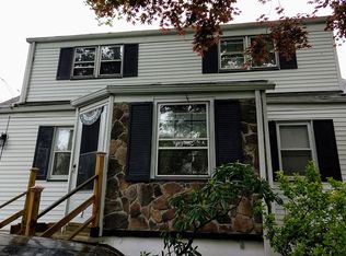 401 Roosevelt Ln, Kenilworth, NJ 07033