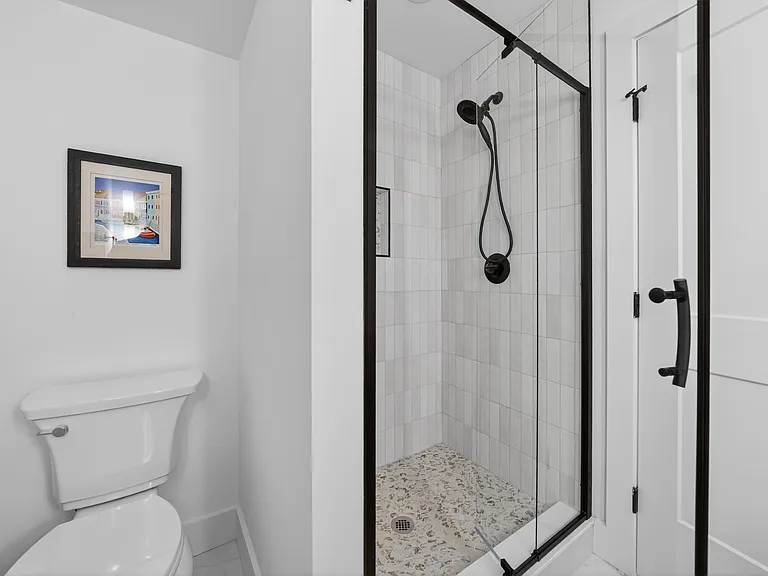 2940 Chapel Hill Rd #C — Photo 28