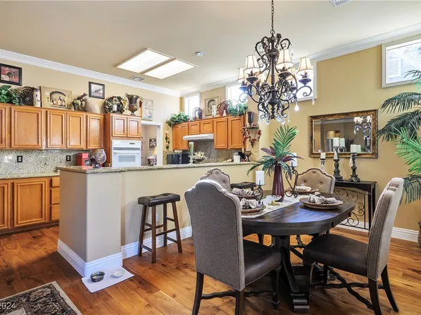 10600 Cedar Creek Ave, Las Vegas, NV 89134