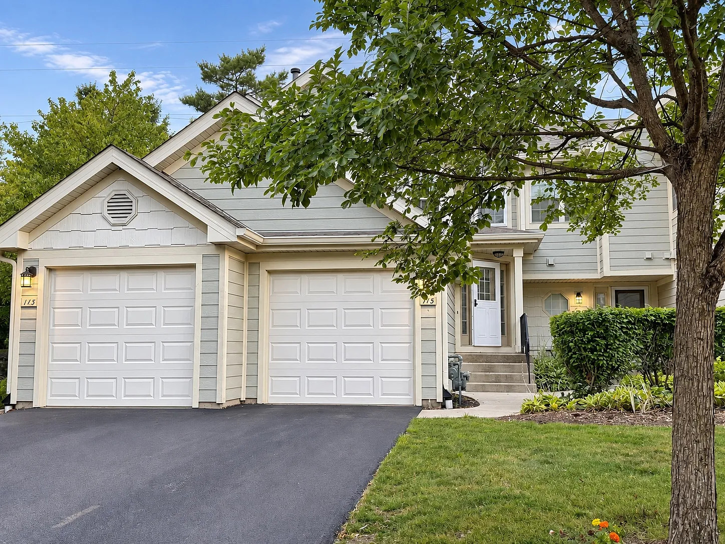 2 bed, $2,350 — Photo 1