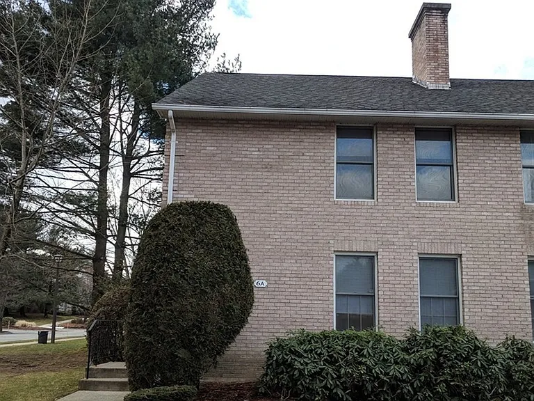 6 Mansion Woods Dr #A — Photo 2