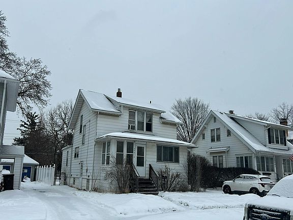 3rd image of 35414 Chestnut St
