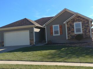 1200 Ridge Tree Ln, Pleasant Hill, MO 64080