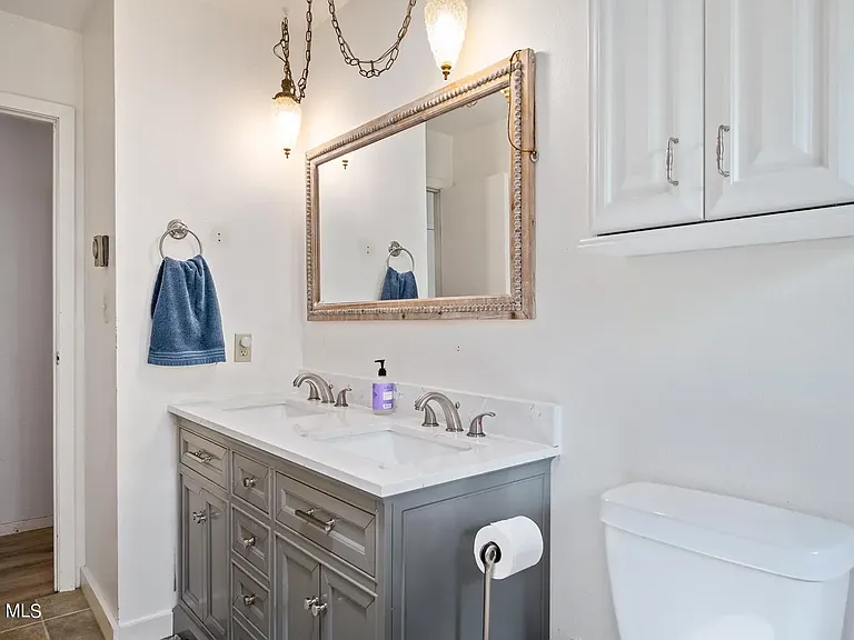 172 Pine Cone Ln #2 — Photo 3