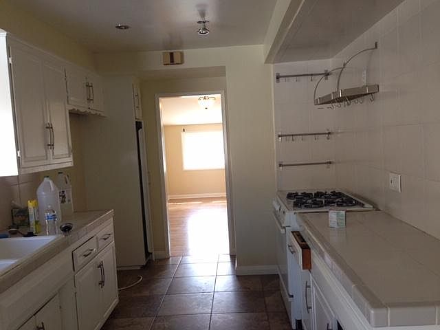 2nd image of 463 Milton Ct