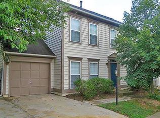 17305 Locust Creek Dr, Dumfries, VA 22026