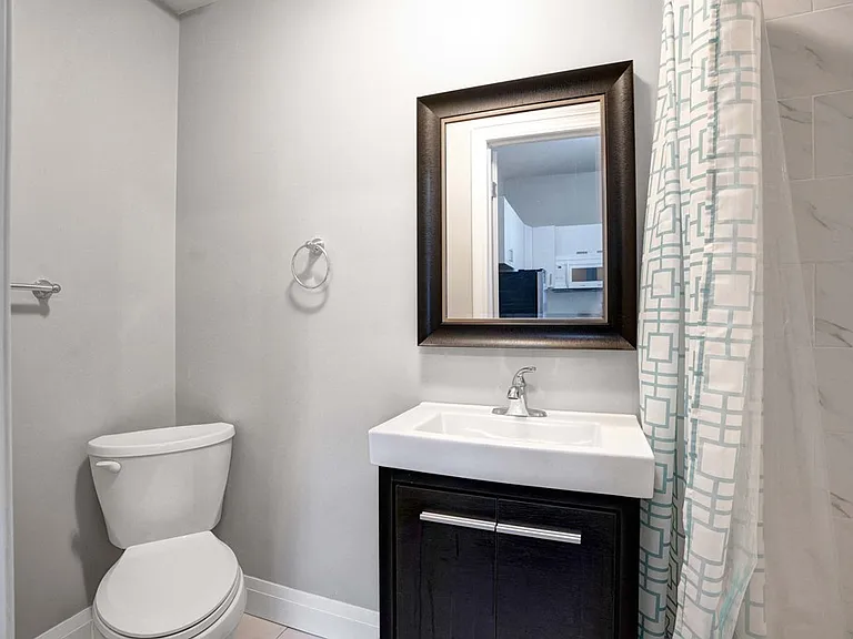 66 King St W #201 — Photo 5