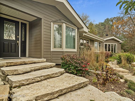 3rd image of 501 Lakepoint Dr