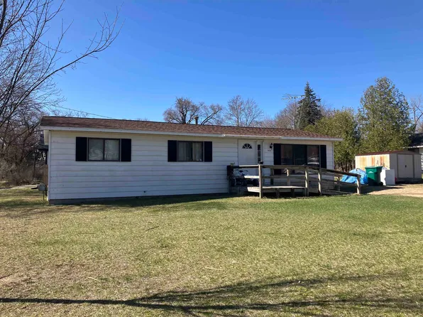 803 Warren St, Gladwin, MI 48624