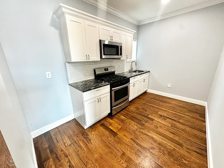 224 Niles St #2 — Photo 8