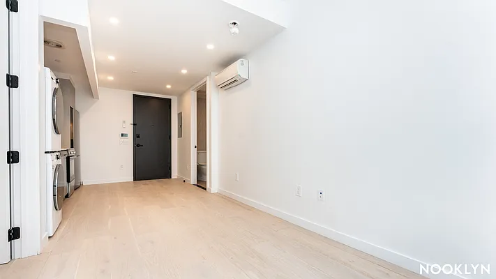 Rented by Nooklyn NYC LLC | media 16