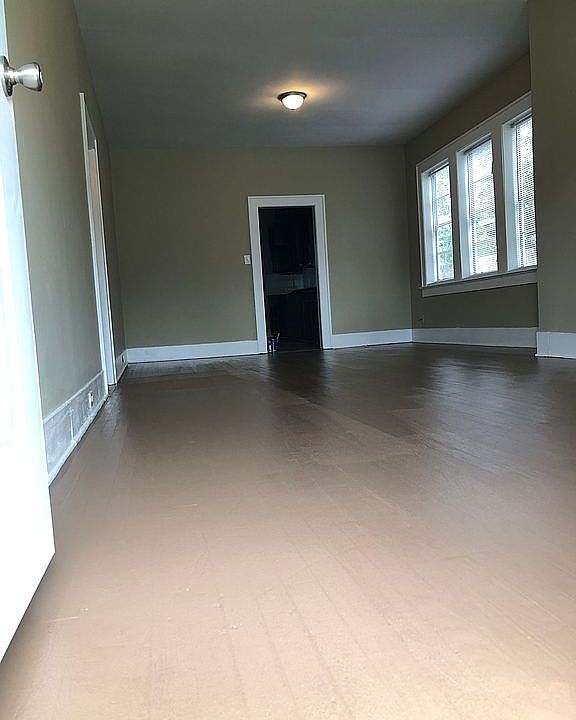 2nd image of 3338 McGowen St