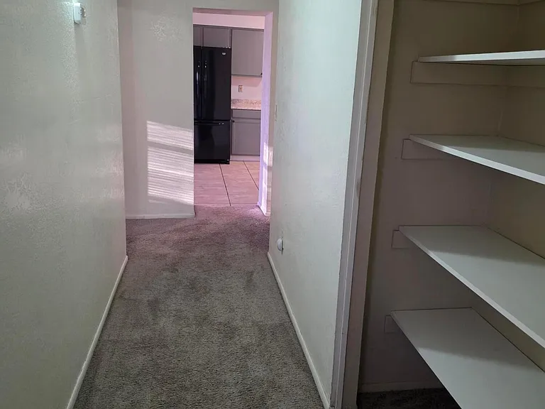 504 N Roosevelt Ave — Photo 12