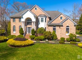 21 Woodmere Rd, Monroe Township, NJ