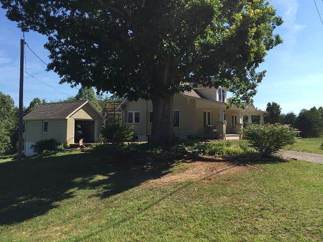 2nd image of 2895 W Lelehuna Pl