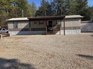 22 Tonsue Dr, Cherokee Village, AR 72529