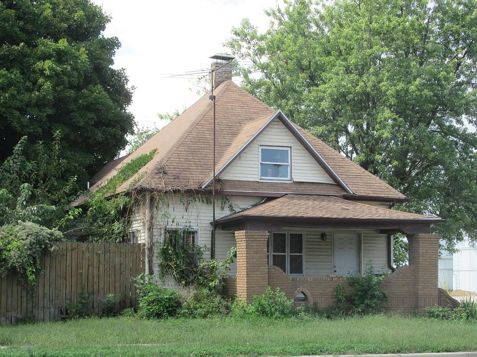 2nd image of 501 S Central Ave