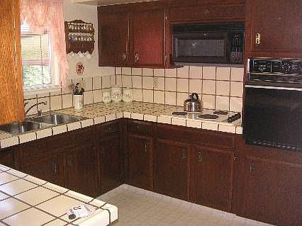 3rd image of 7188 Elk Ct