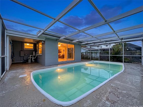 3rd image of 7513 Hatteras Dr