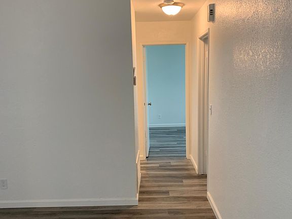 5th image of 9065 Park Meadows Dr