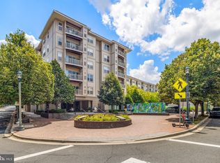 8045 Newell St APT 522, Silver Spring, MD 20910