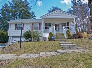 4 Joval Ct, Franklin, MA 02038
