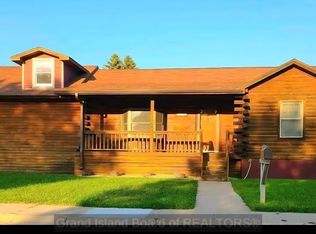 2431 N Custer Ave, Grand Island, NE 68803