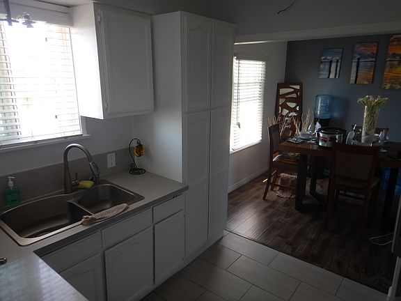 5th image of 10515 Haas Ave