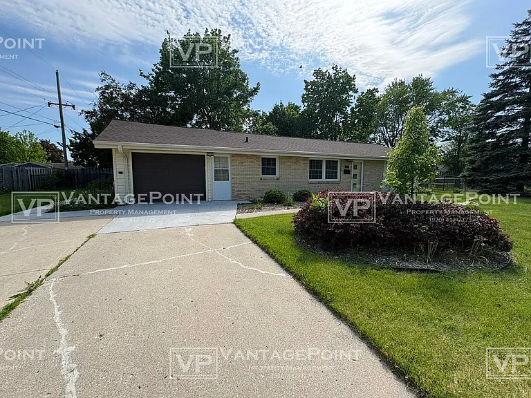 1450 Cook St — Photo 17