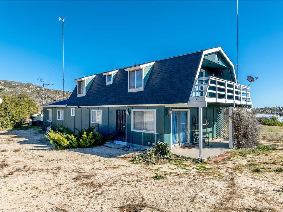 1st image of 60645 Lupin Ln