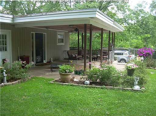 4th image of 2333 Woodland Ave