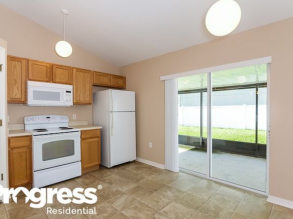 5th image of 17056 Lixberry Way