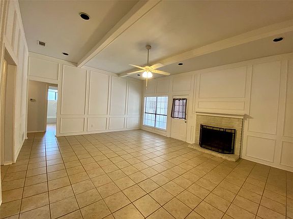 3rd image of 8619 Woodstream Dr
