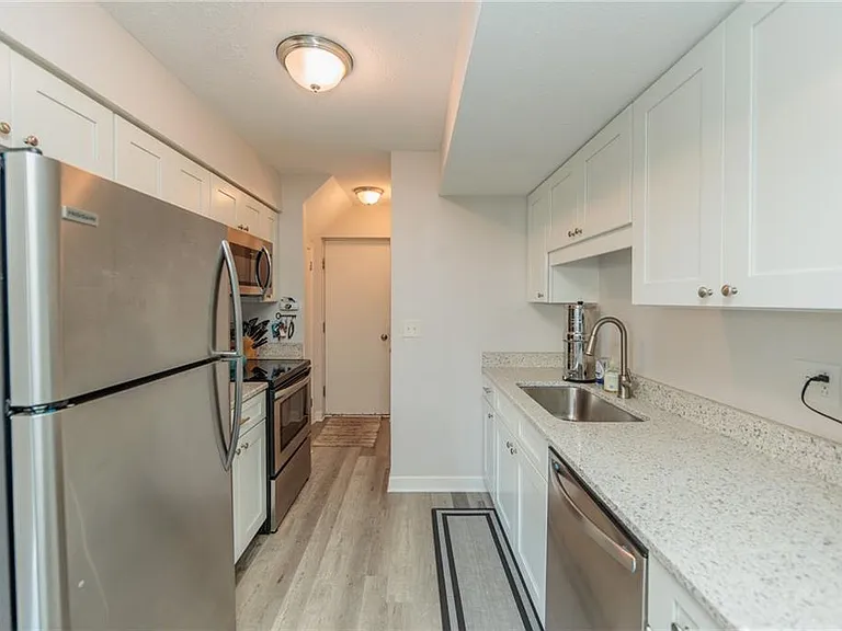 1342 Patti Park — Photo 3