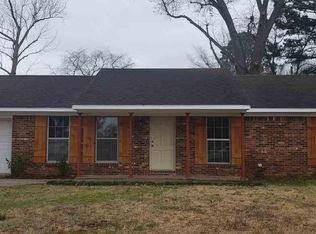 203 Bobwhite Dr SW, Decatur, AL 35601