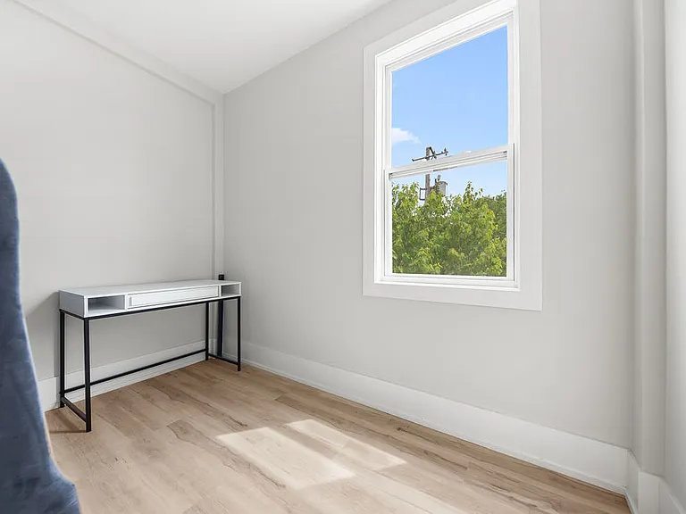 4815 N Hamlin Ave #2 — Photo 15