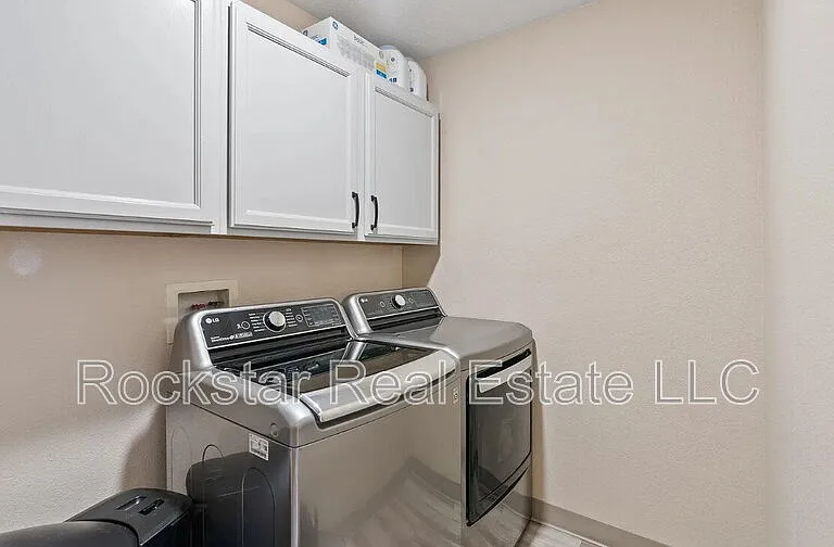 607 W Persimmon Ln — Photo 10
