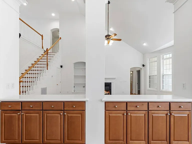 111 Sir Walker Ln — Photo 16