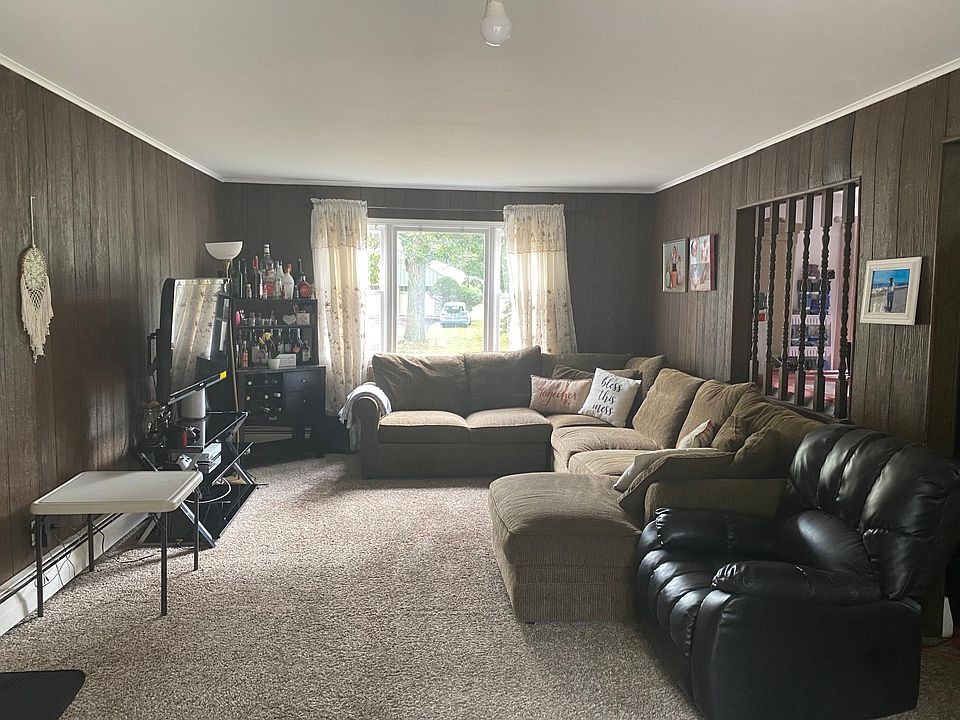2nd image of 59 Pier Ln