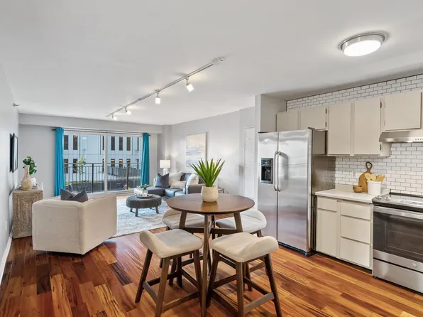 121 Washington Ave S APT 403, Minneapolis, MN 55401