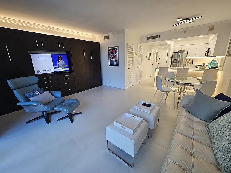 2501 S Ocean Dr #17 — Photo 10