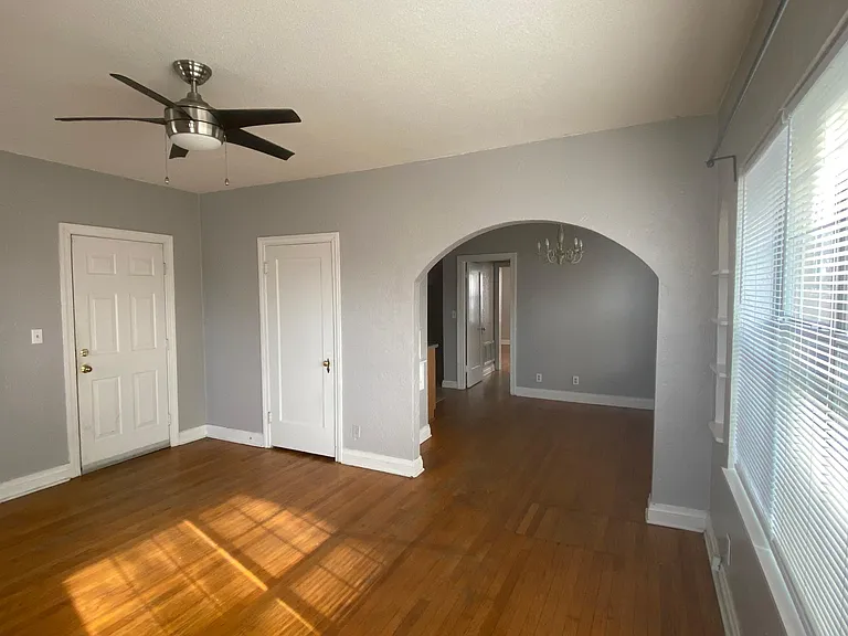 3316 N Robinson Ave #1 — Photo 3