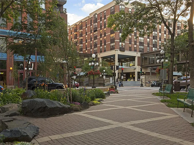 Mears Park Place — Photo 2